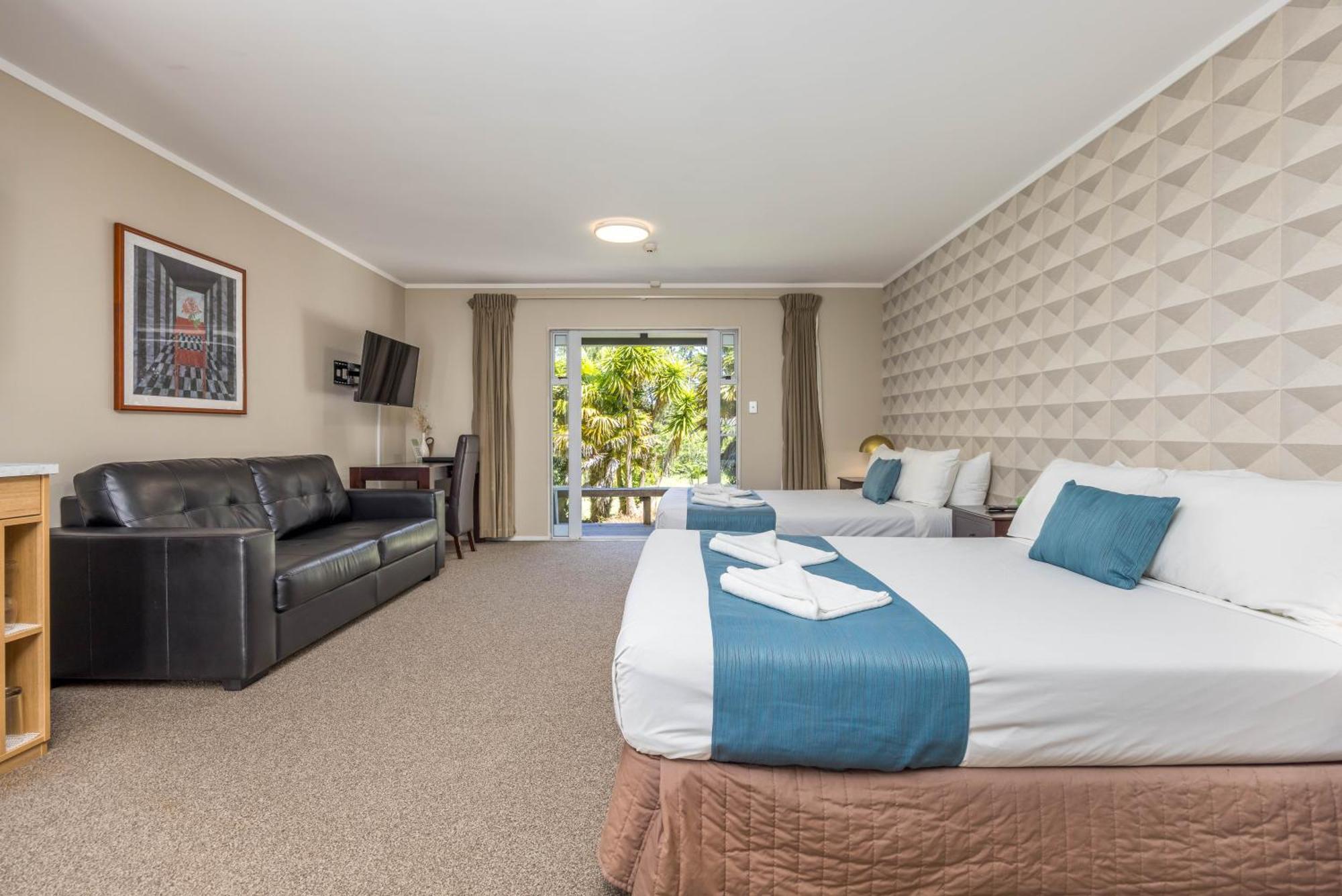 Northridge Golf Resort Orewa Exterior photo